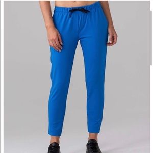 Lululemon Jet Crop Slim Sz 4